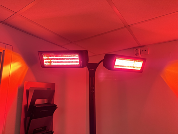 2 st. Infravärmare på stativ, Star Progetti Heliosa 44
