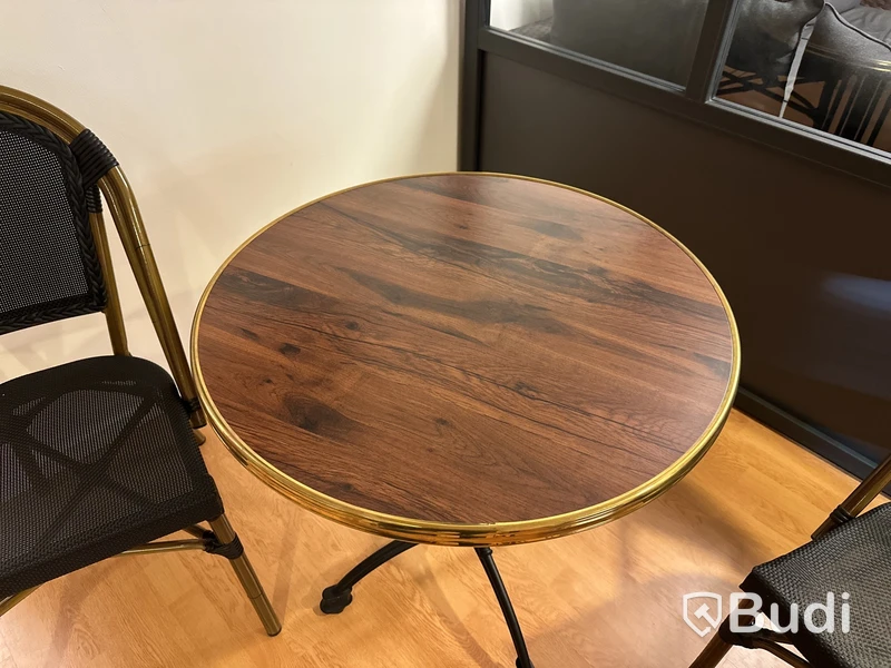 Bord och 3 st. stolar, olika modeller