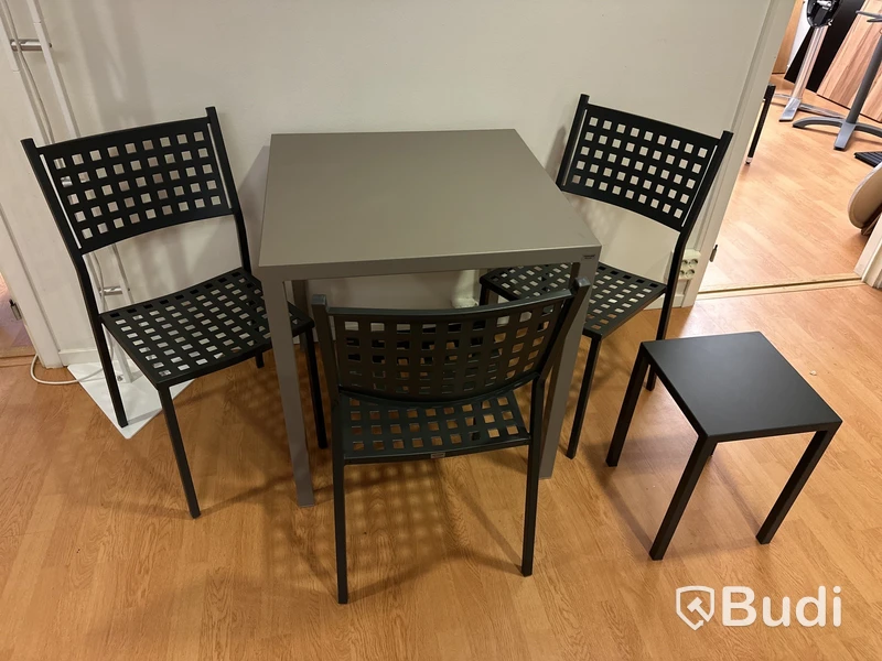 Bord, 3 st. stolar samt sidobord i aluminium, Vermobil