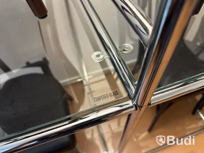Stor displayhylla i glas, metallram