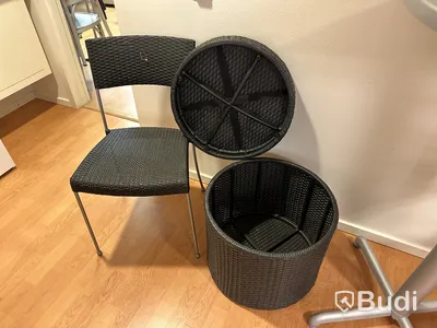 Stol och sidobord med förvaring