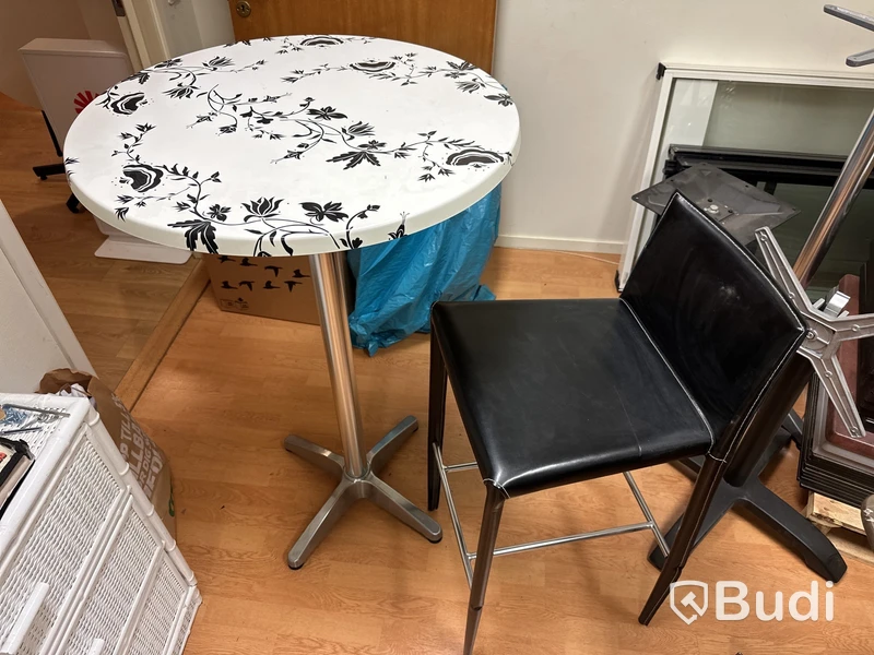 Barbord och barstol