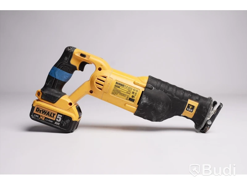 Tigersåg ink 2 st 18V batterier och laddare. Dewalt DCS380