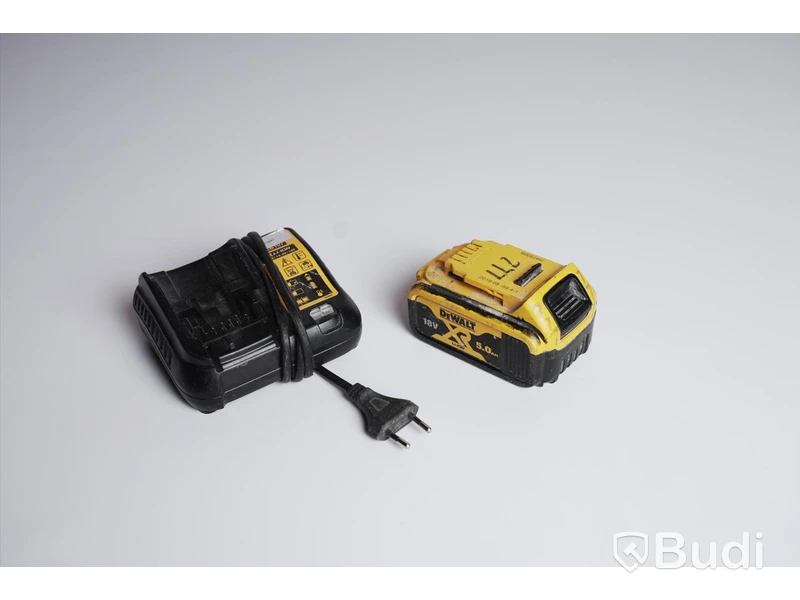 Cirkelsåg ink 2 st 18V batterier och laddare. Dewalt DCS570