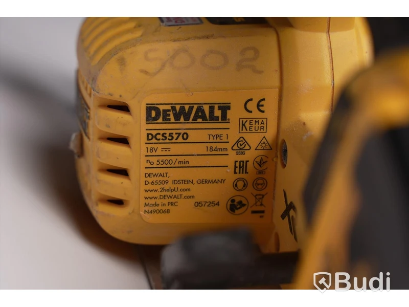 Cirkelsåg ink 2 st 18V batterier och laddare. Dewalt DCS570