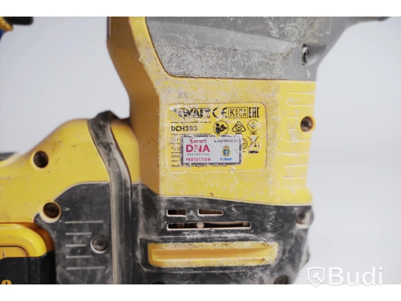Borrhammare ink 2st 18V batterier och laddare. Dewalt DCH283