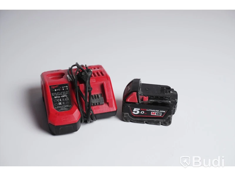 Fogpistol ink 2st 18V batterier och laddare. Milwaukee C18 PCG
