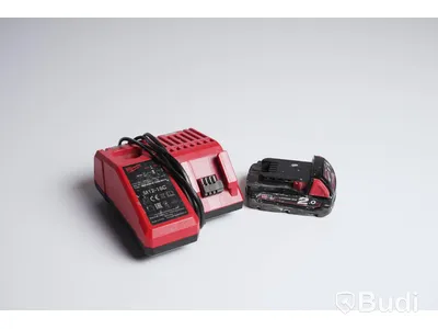 Fogpistol ink 2st 18V batterier och laddare. Milwaukee C18 PCG