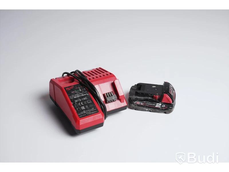 Fogpistol ink 2st 18V batterier och laddare. Milwaukee C18 PCG