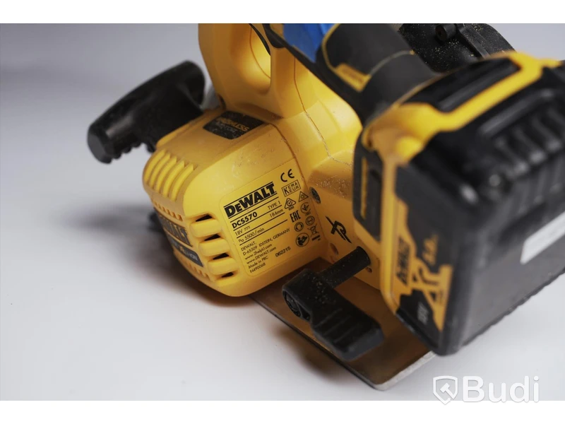 Cirkelsåg ink 2st 18V batterier och laddare. Dewalt DCS570NT