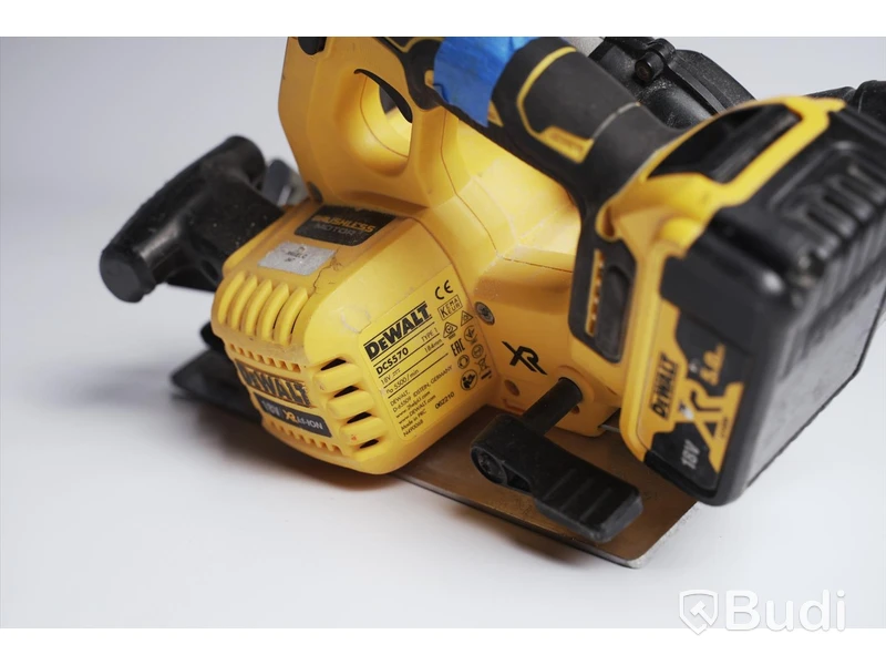 Cirkelsåg ink 2st 18V batterier och laddare. Dewalt DCS570NT