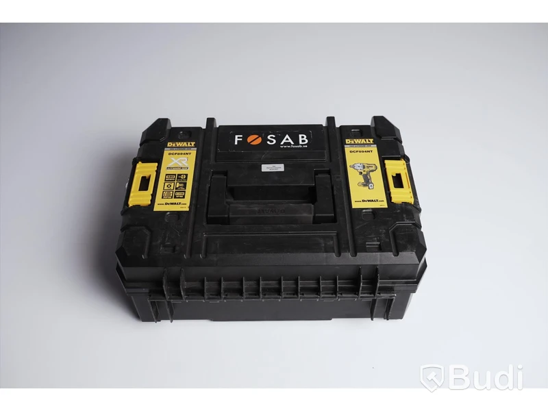 Skruvdragare ink 18V batteri och laddare. Dewalt DCF894