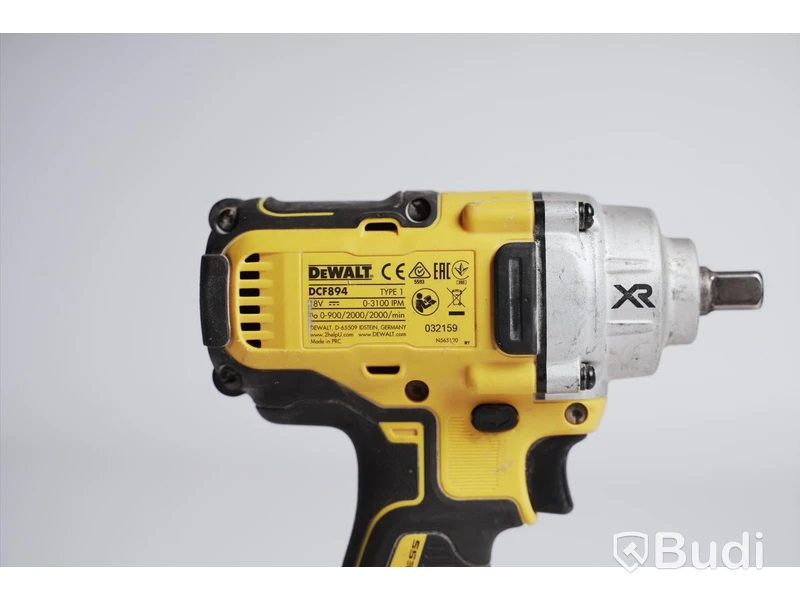 Skruvdragare ink 18V batteri och laddare. Dewalt DCF894