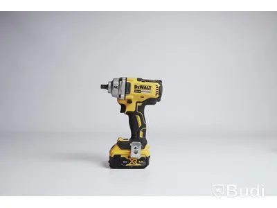 Skruvdragare ink 18V batteri och laddare. Dewalt DCF894