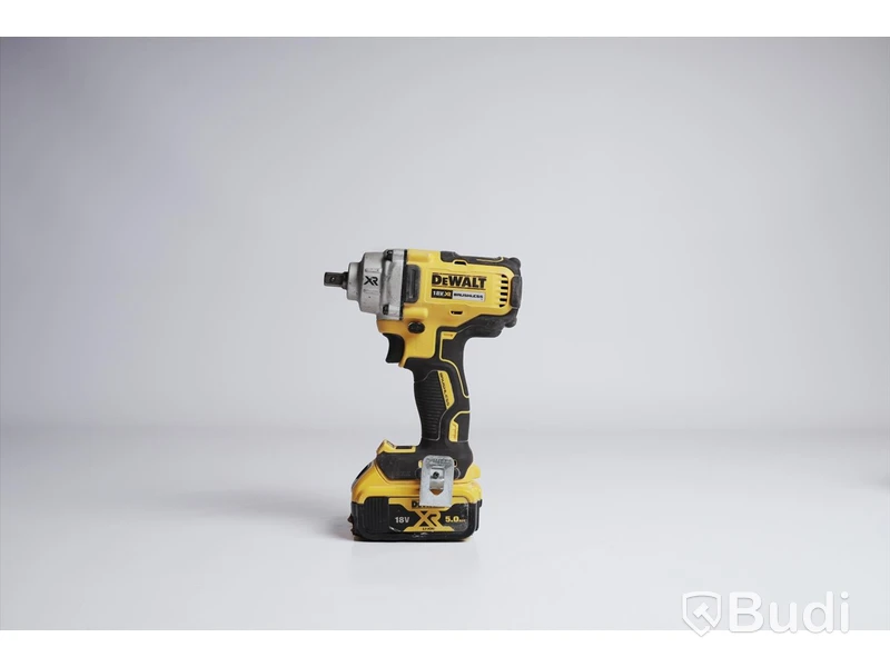 Skruvdragare ink 18V batteri och laddare. Dewalt DCF894