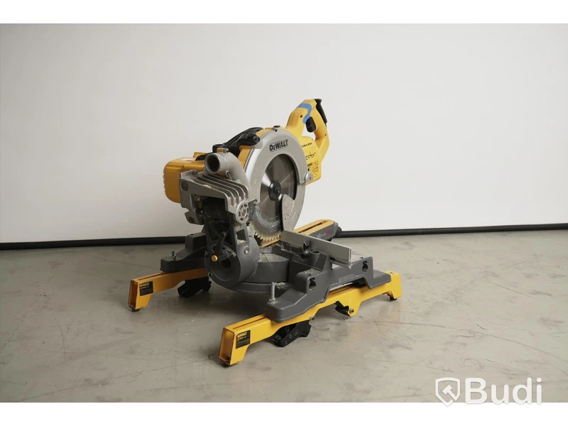 Kap- och gersåg. Dewalt DCS778