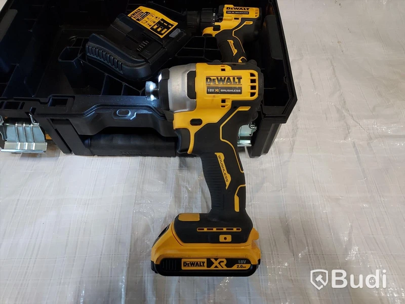 Dewalt kit m 2st skruvdragare 18volt  samt case