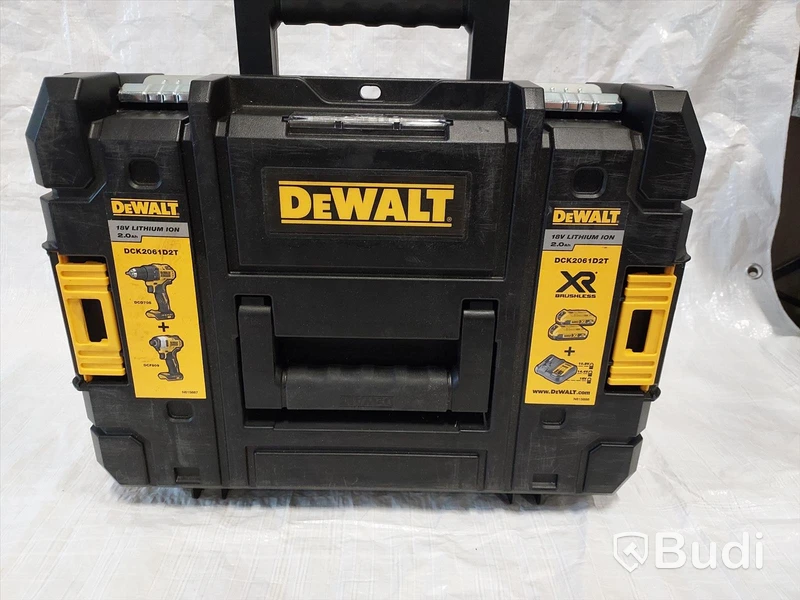 Dewalt kit m 2st skruvdragare 18volt  samt case