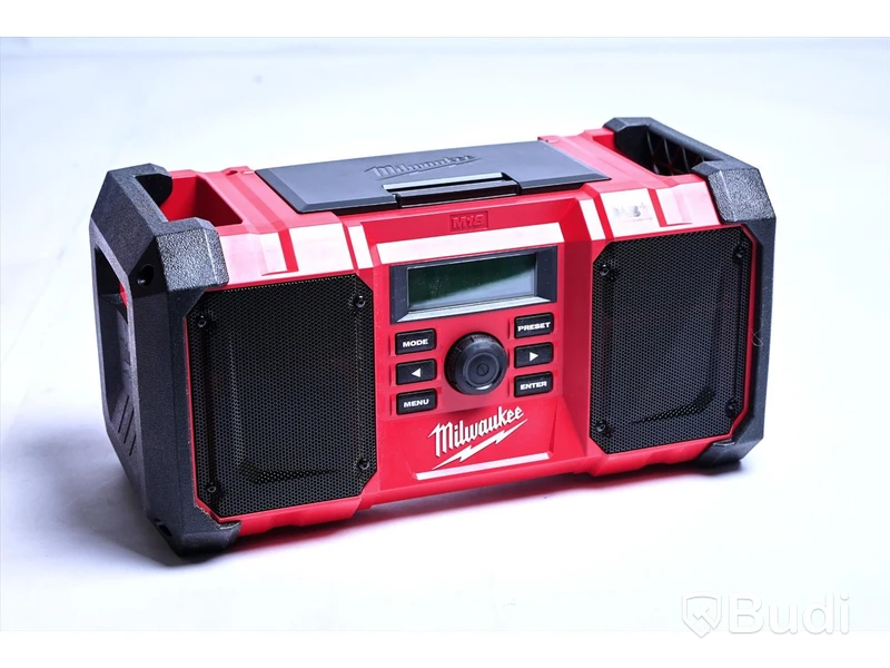 Arbetsradio - Milwaukee M18 JSRDAB+-0. Nypris ca 2000 kr. Ny.