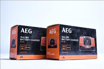 Batteriladdare - AEG BL1418. Nypris styck ca 1600 kr. Ny.