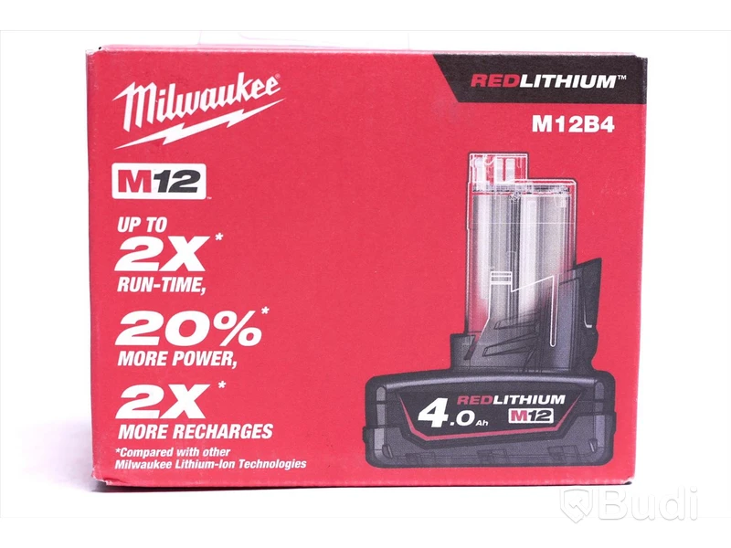 Batteripaket - Milwaukee M18 & M12. Nypris ca 4400 kr. Ny.