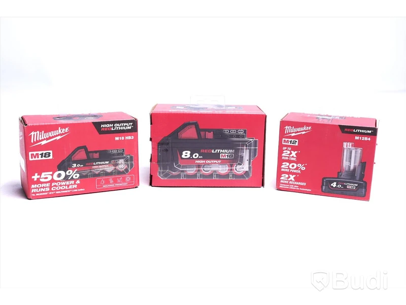 Batteripaket - Milwaukee M18 & M12. Nypris ca 4400 kr. Ny.