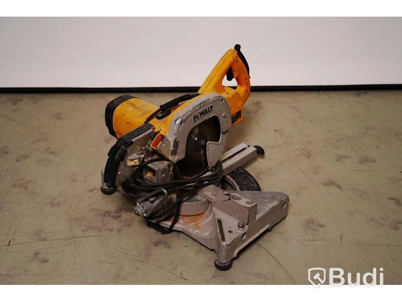 Kap och geringssåg Dewalt DW707