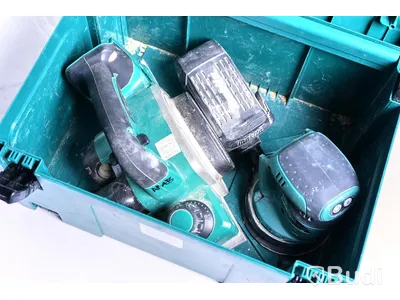 Hyvel och slipmaskin - Makita DKP180 och DBO180. OBS! Saknar batteri.