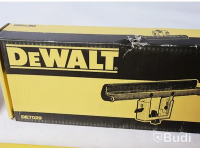 Låda med div verktygstillbehör - DeWalt. Ny.