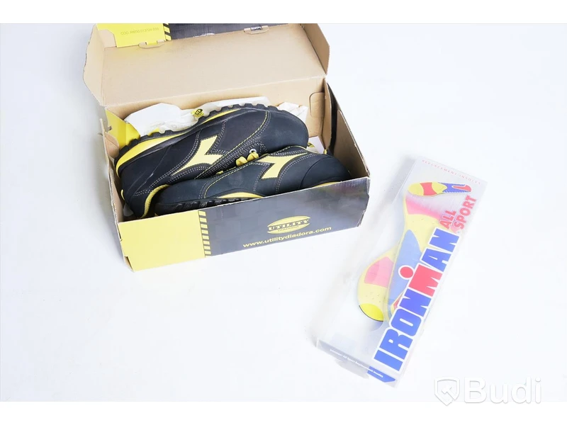 Skyddsskor - Diadora Utility Glove II S3 HRO SRA, stl 39 samt iläggssulan Ironman All Sport. Ny.