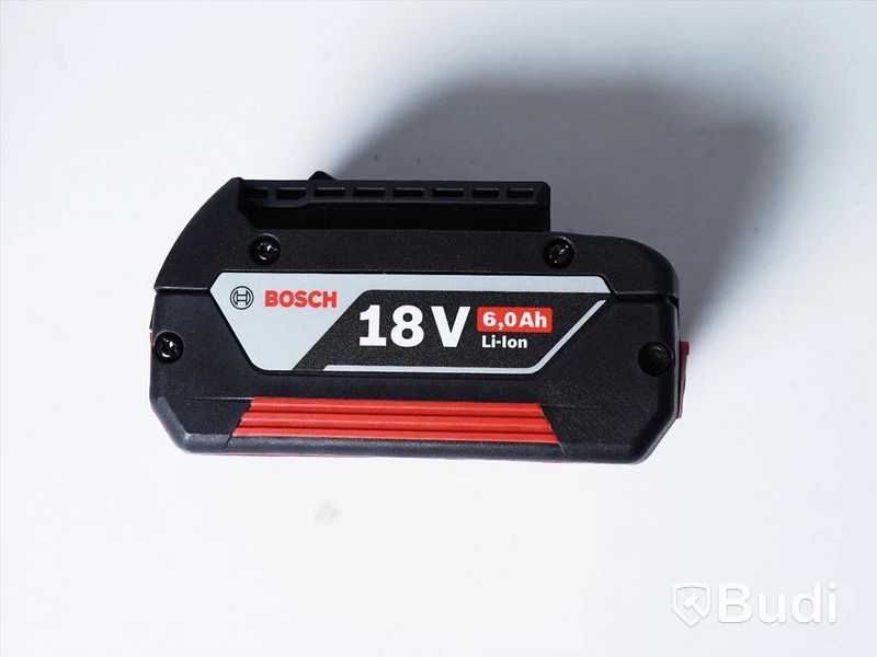 1 st batteriladdare - Bosch Professional 18V System GAL 18V-160 C samt 1 st batteri Bosch 18 v 6Ah. Totalt ord. pris ca: 1849 kr. Ny.