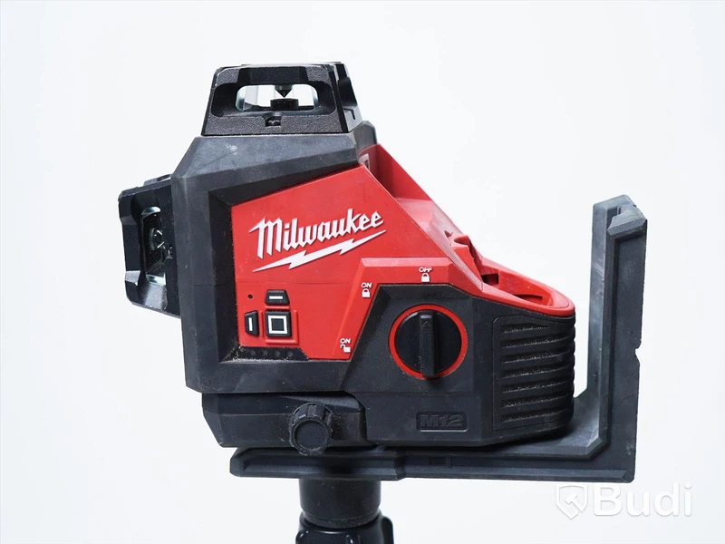 Korslaser och Laserstativ - Milwaukee M12 3PL och TRP 120, OBS! Säljs utan batteri och laddare.