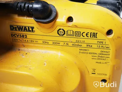 Dammsugare - DeWalt DVC582 inkl. 2 st batterier och en laddare, OBS! Ett munstycke saknas.