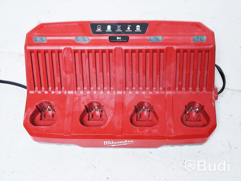 Batteriladdare, 2 st - Milwaukee M1418C6 och M12 C4, OBS! säljs utan batterier