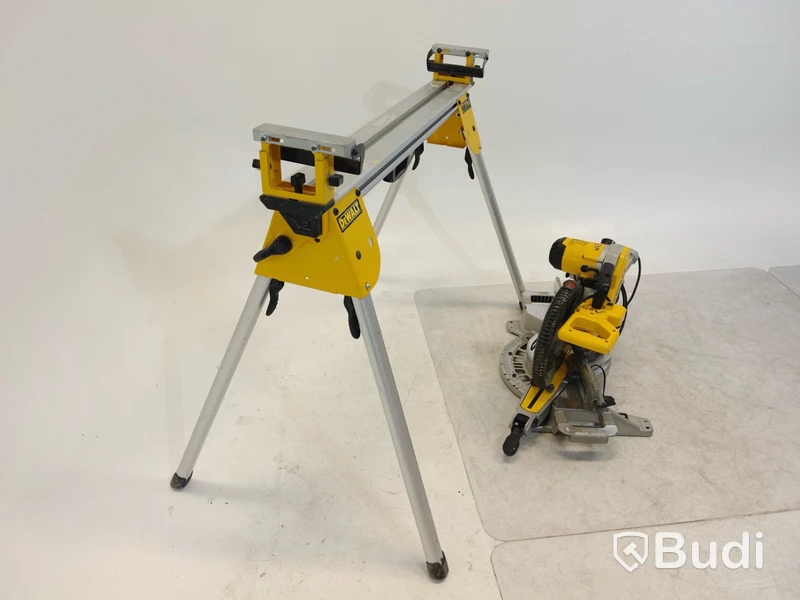 Kap- och gersåg DWS727-qs och sågbord DE7033 XJ, Dewalt