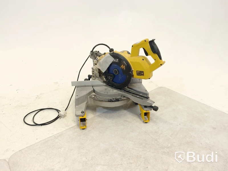 Kap- och gersåg DE7025 XJ Dewalt