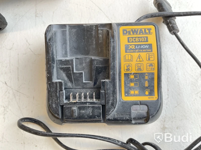 Sticksåg, Dewalt DCS335