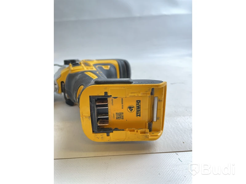 Sticksåg, Dewalt DCS335