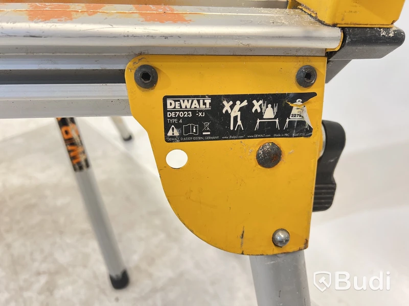 2 st. Sågbord DE7023 XJ Dewalt