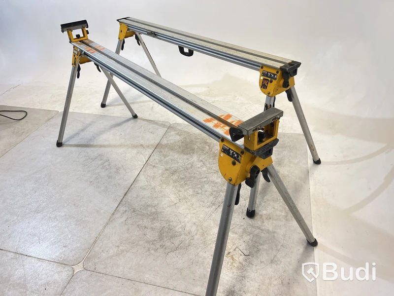 2 st. Sågbord DE7023 XJ Dewalt