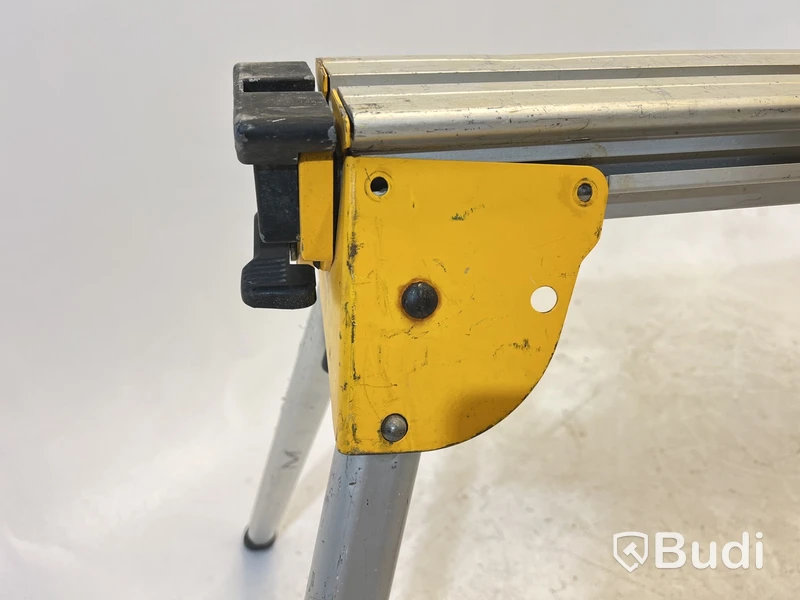 2 st. Sågbord DE7023 XJ Dewalt