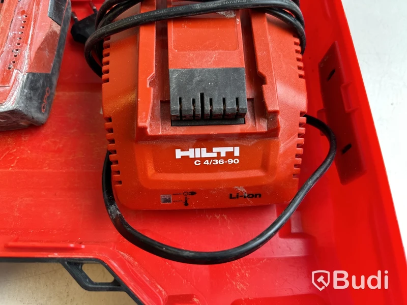 2 st. Batterier B22 4.0 och 1 st laddare C 4/36-90 Hilti