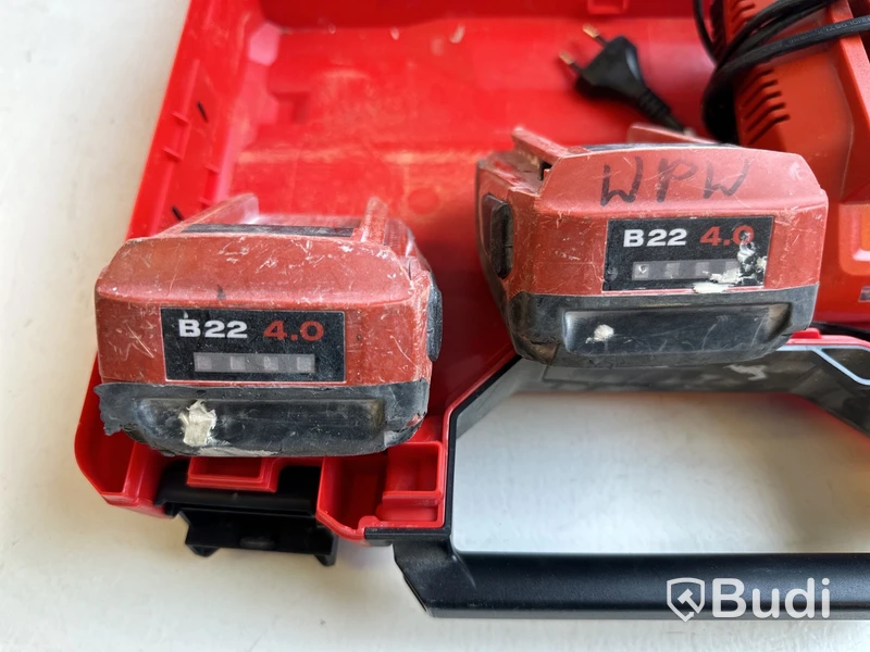 2 st. Batterier B22 4.0 och 1 st laddare C 4/36-90 Hilti