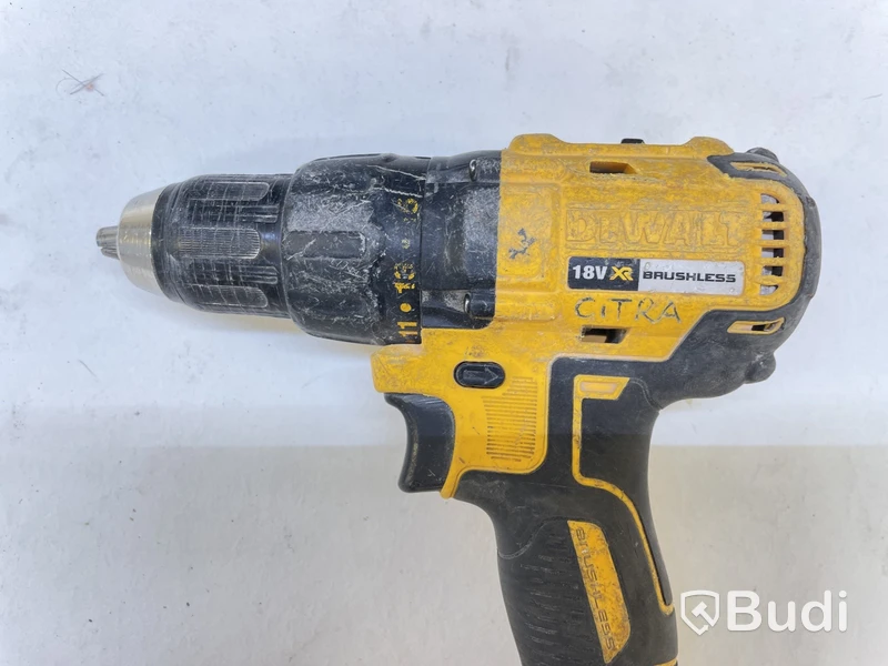 Borrskruvdragare Dewalt, DCD777 samt verktygslåda