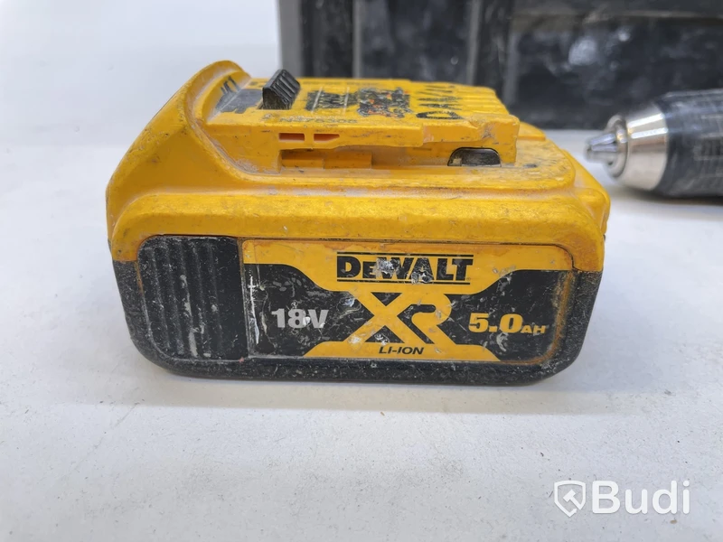 Borrskruvdragare Dewalt, DCD777 samt verktygslåda