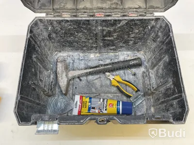 Borrskruvdragare Dewalt, DCD777 samt verktygslåda