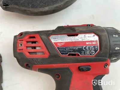 Cirkelsåg Milwaukee M18 FMCS och skruvdragare M12 BD