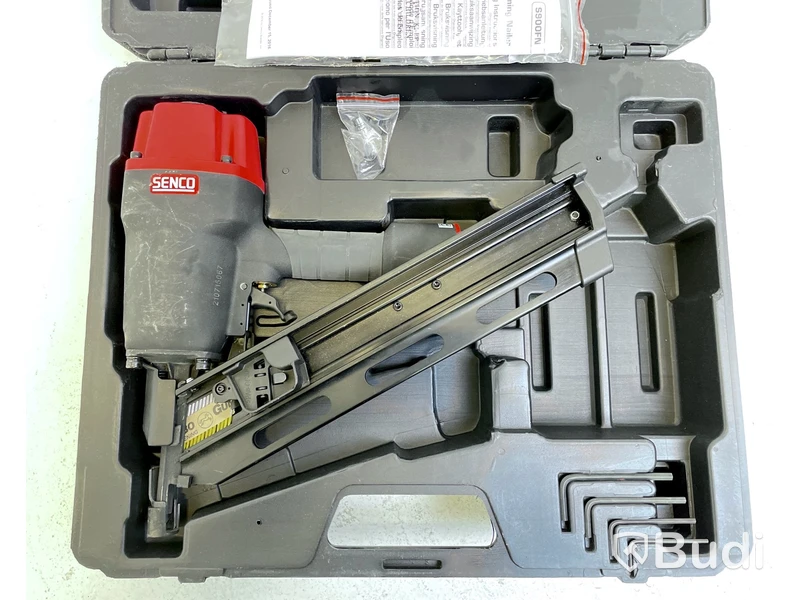 Rakbandad spikpistol Senco S900FN