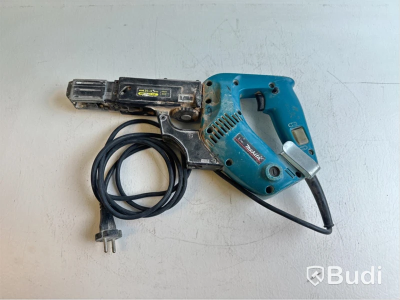 Skruvautomat Makita, 6834