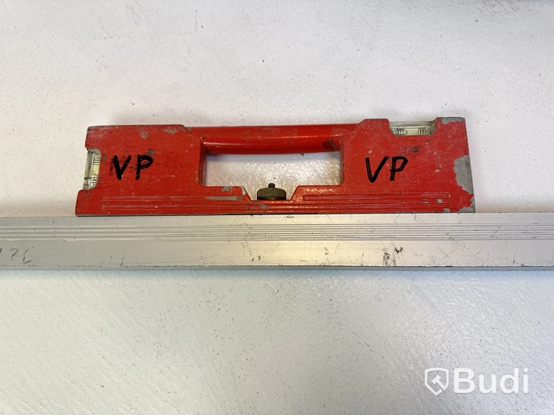 Kap- och gersåg Dewalt, DW777-qs samt vattenpass Hultafors